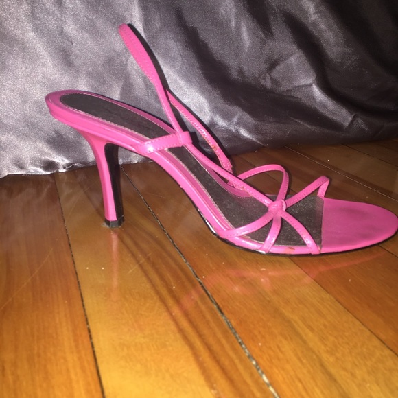 Nine west hot pink heels - Picture 3 of 4